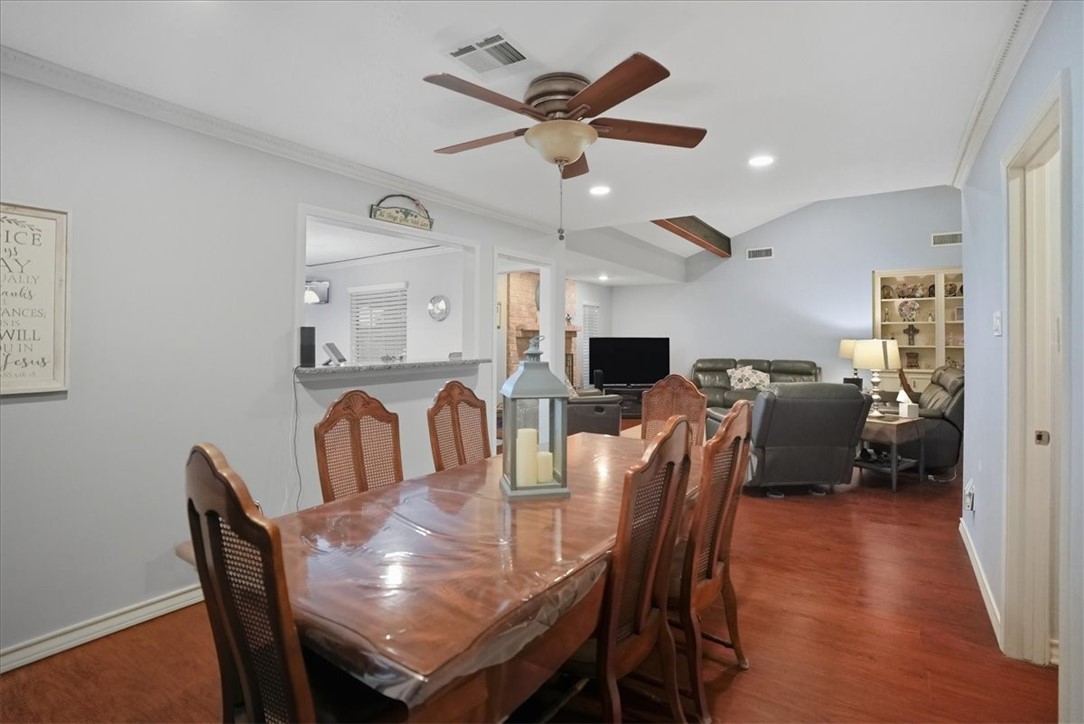 4218 Beard Drive Corpus Christi, TX 78413 - Photo 10 of 31 a view of a dining room with furniture