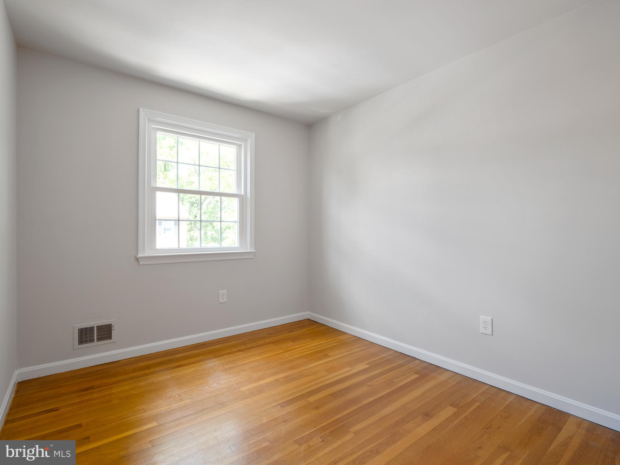 2102 Bucknell Terrace, Unit 42 Silver Spring, MD 20902 - Photo 16 of 28 Gallery Image 16