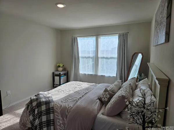 $1,700 | 535 Wild Olive Trail, San Antonio, TX 78256