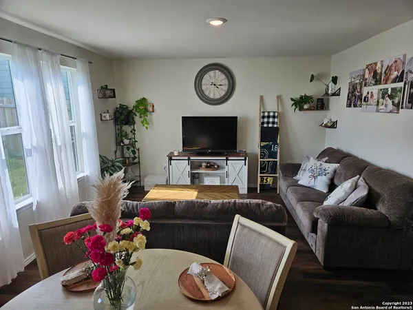 $1,700 | 535 Wild Olive Trail, San Antonio, TX 78256