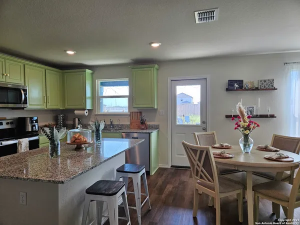 $1,700 | 535 Wild Olive Trail, San Antonio, TX 78256