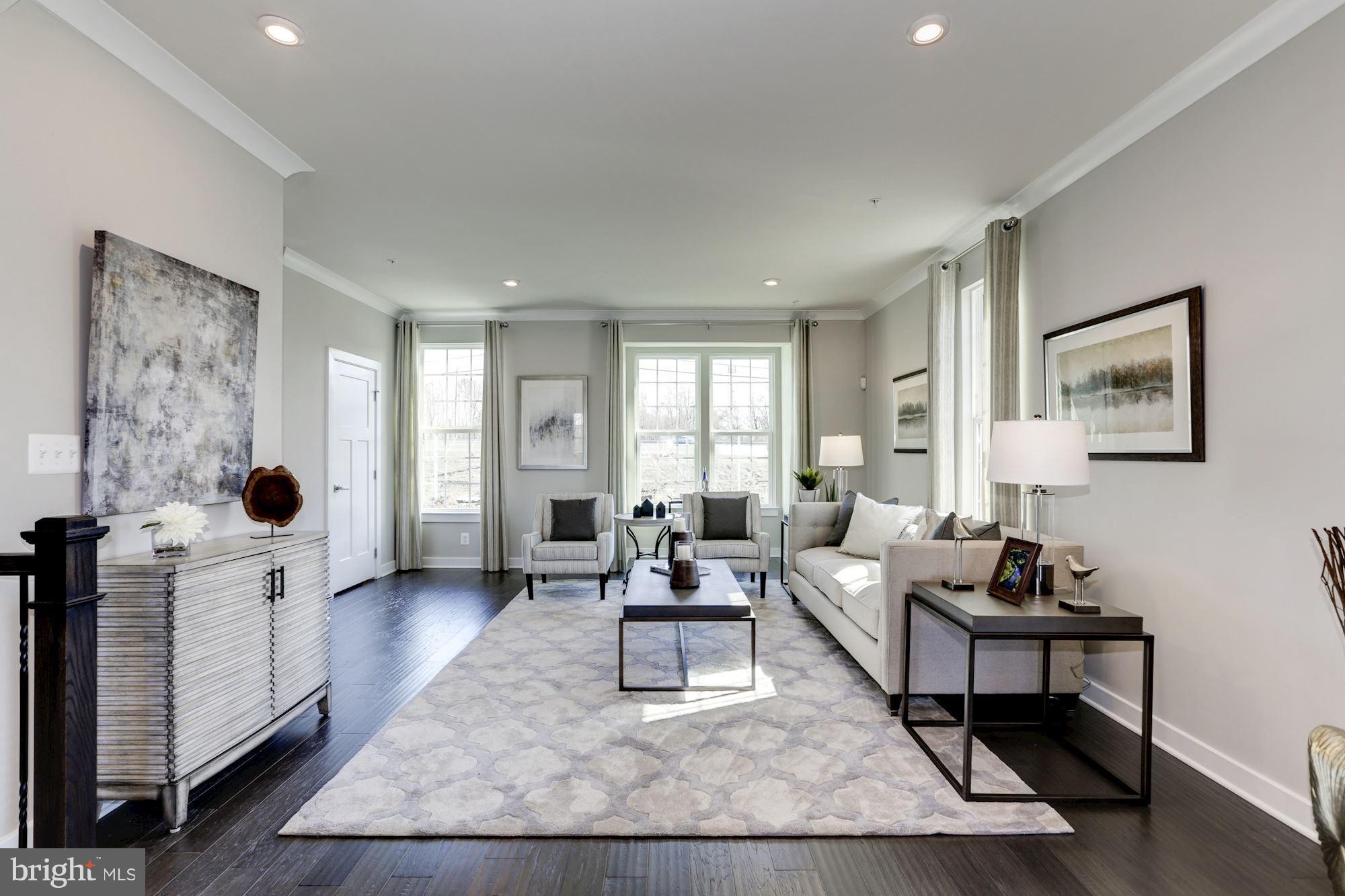 1806 Wind Gate Road Halethorpe, MD 21227 - Photo 17 of 30 Living Room