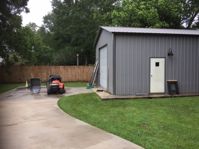 901 North Holly Boulevard Foley, AL 36535 - Photo 4 of 8