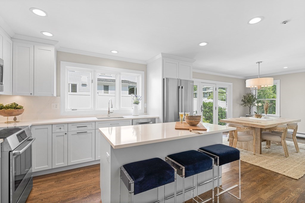 266 Weston Road Wellesley, MA 02482 - Photo 3 of 34