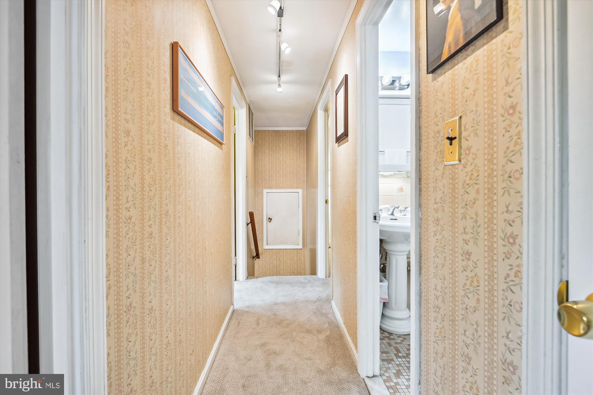 11904 Smoketree Road Potomac, MD 20854 - Photo 30 of 44 Gallery Image 30