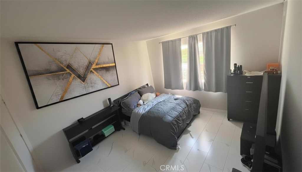 31732 Ridge Rte Road, Unit 211 Castaic, CA 91384 - Photo 4 of 9
