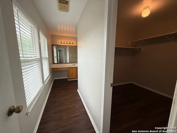 $1,925 | 8215 Donley Pond, San Antonio, TX 78254