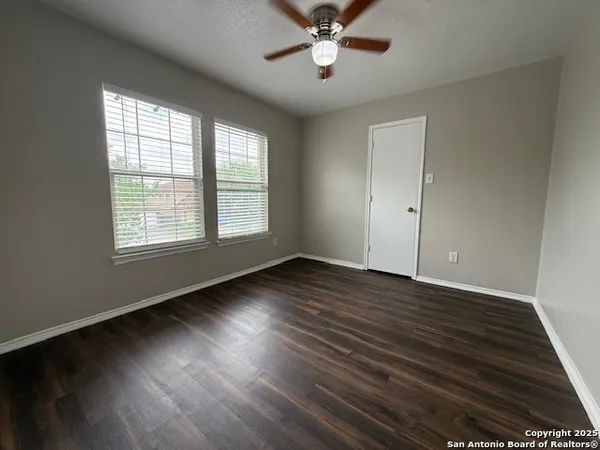 $1,925 | 8215 Donley Pond, San Antonio, TX 78254