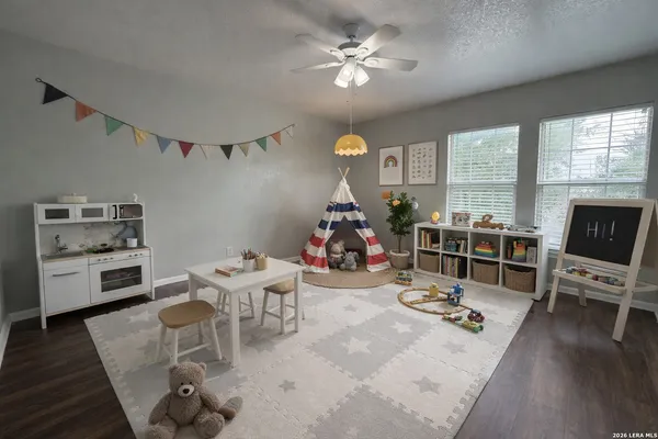 $1,925 | 8215 Donley Pond, San Antonio, TX 78254