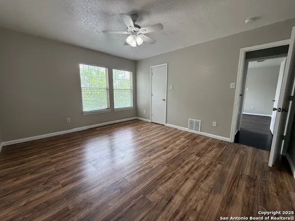 $1,925 | 8215 Donley Pond, San Antonio, TX 78254