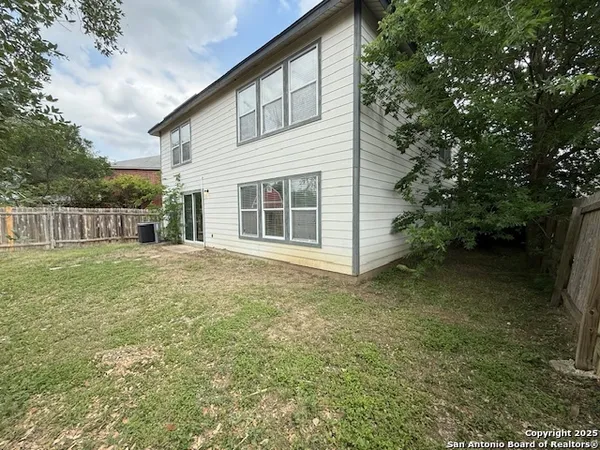 $1,925 | 8215 Donley Pond, San Antonio, TX 78254