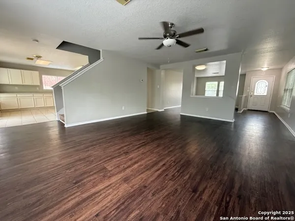 $1,925 | 8215 Donley Pond, San Antonio, TX 78254