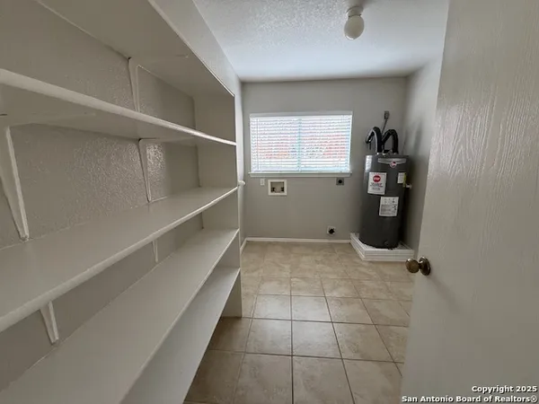 $1,925 | 8215 Donley Pond, San Antonio, TX 78254