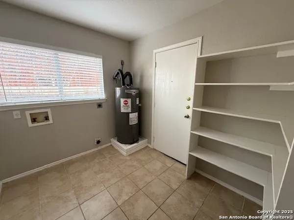 $1,925 | 8215 Donley Pond, San Antonio, TX 78254