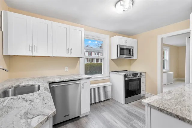 $409,900 | 396 Elm Street, Warwick, RI 02888