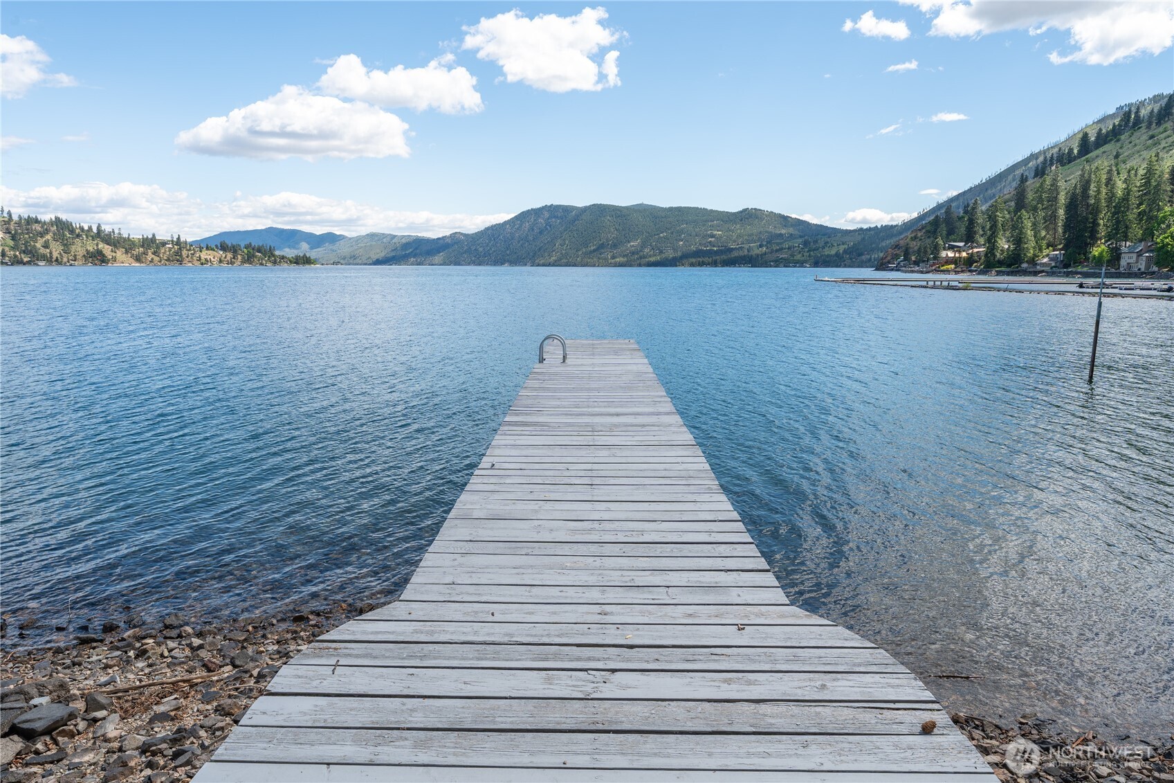 11194 South Lakeshore Road Chelan, WA 98816 - Photo 26 of 34 Gallery Image 26