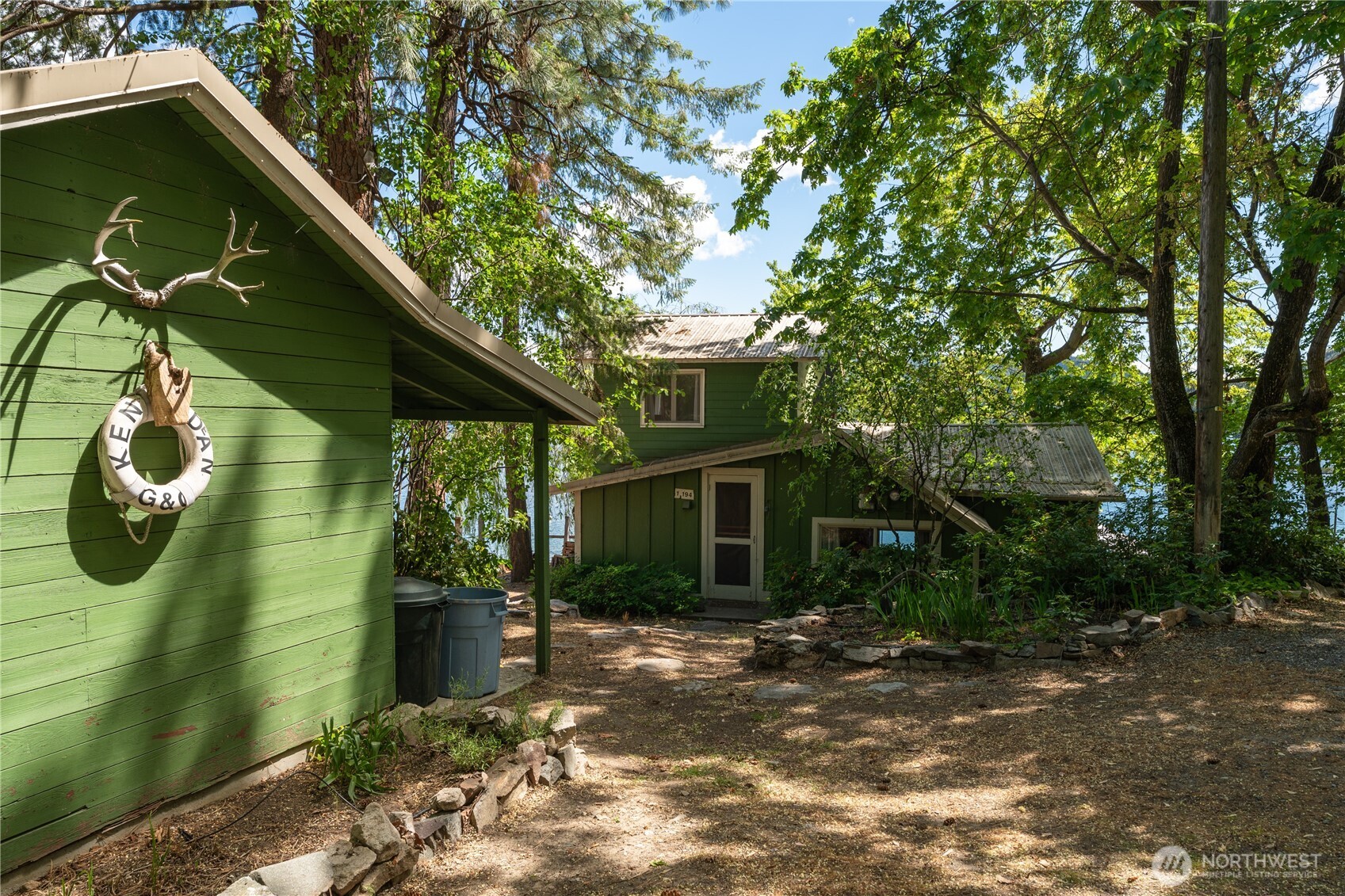 11194 South Lakeshore Road Chelan, WA 98816 - Photo 32 of 34 Gallery Image 32