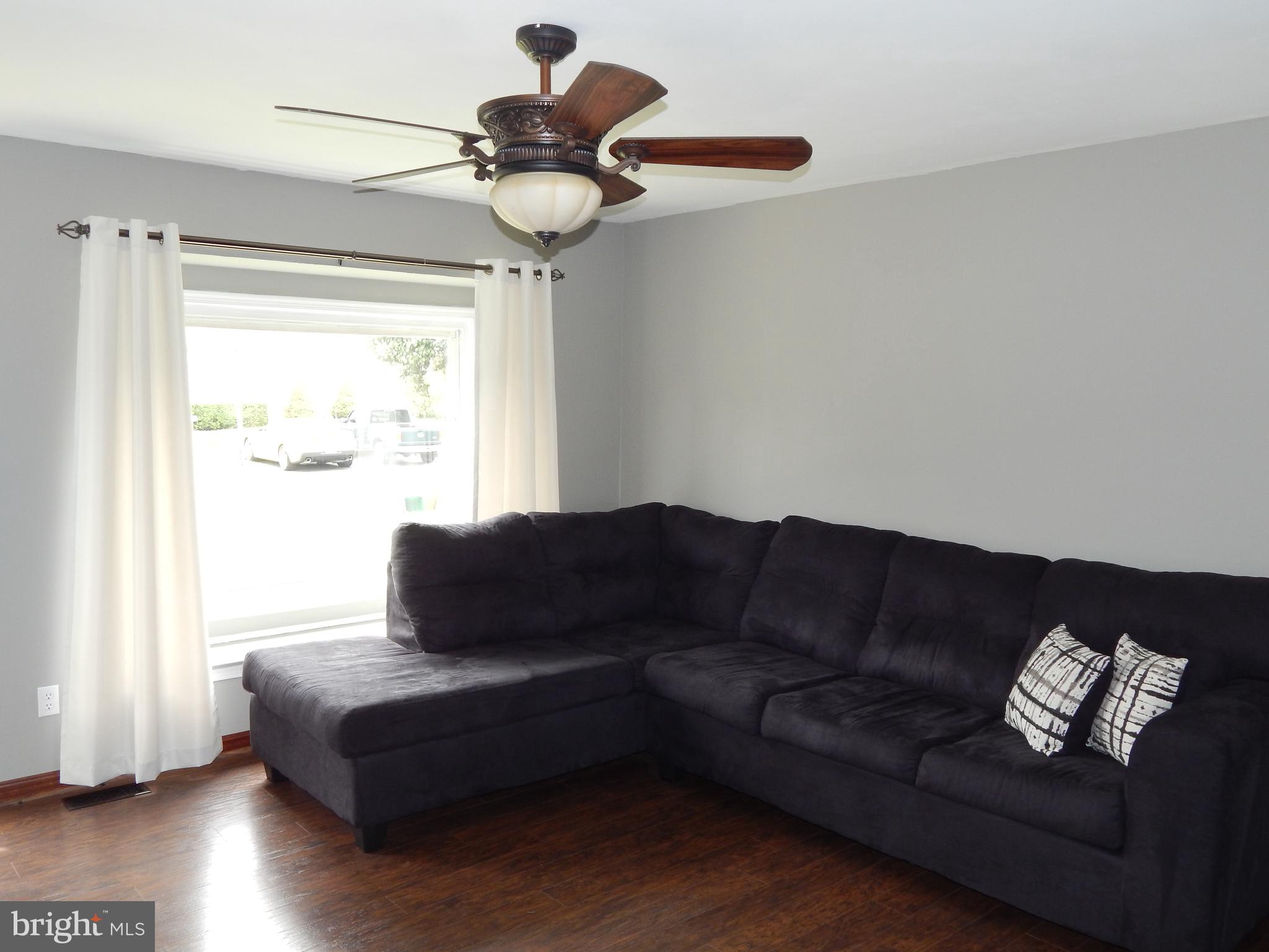 5434 Princess Drive Rosedale, MD 21237 - Photo 8 of 43