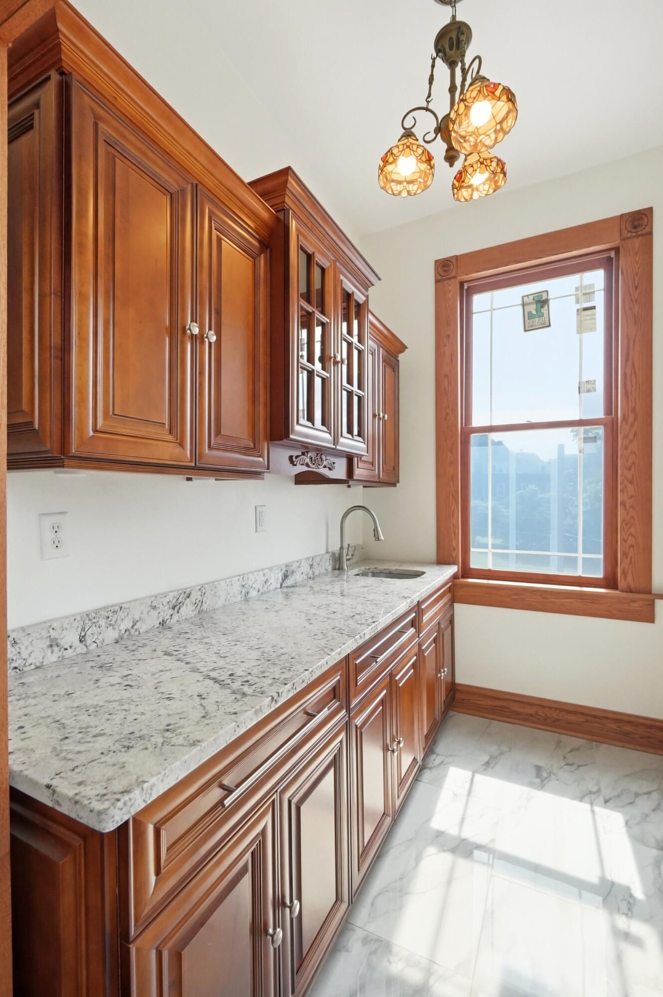 649 East High Street Springfield, OH 45505 - Photo 55 of 79 054