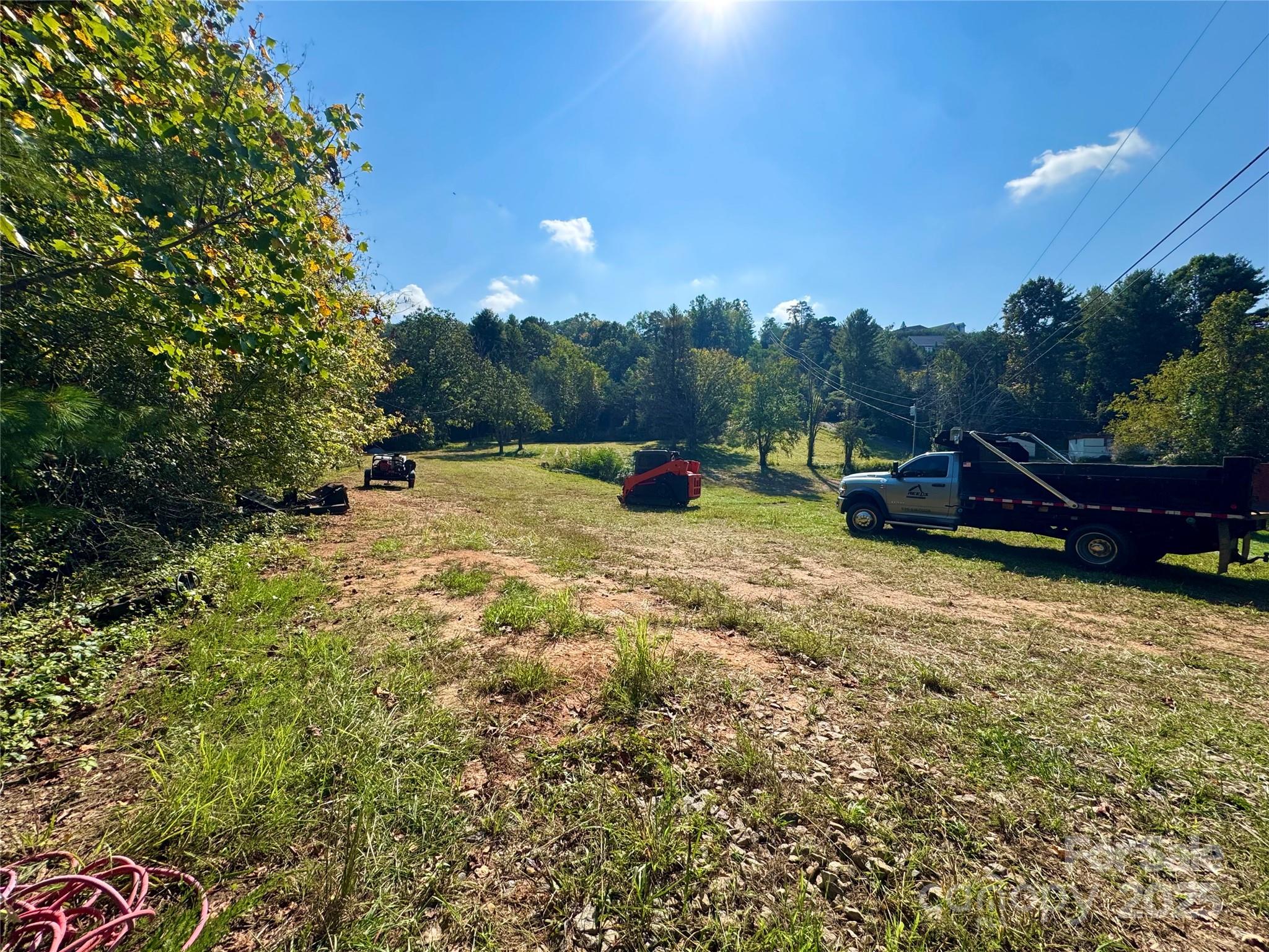 40 Doan Road Weaverville, NC 28787 - Photo 2 of 9