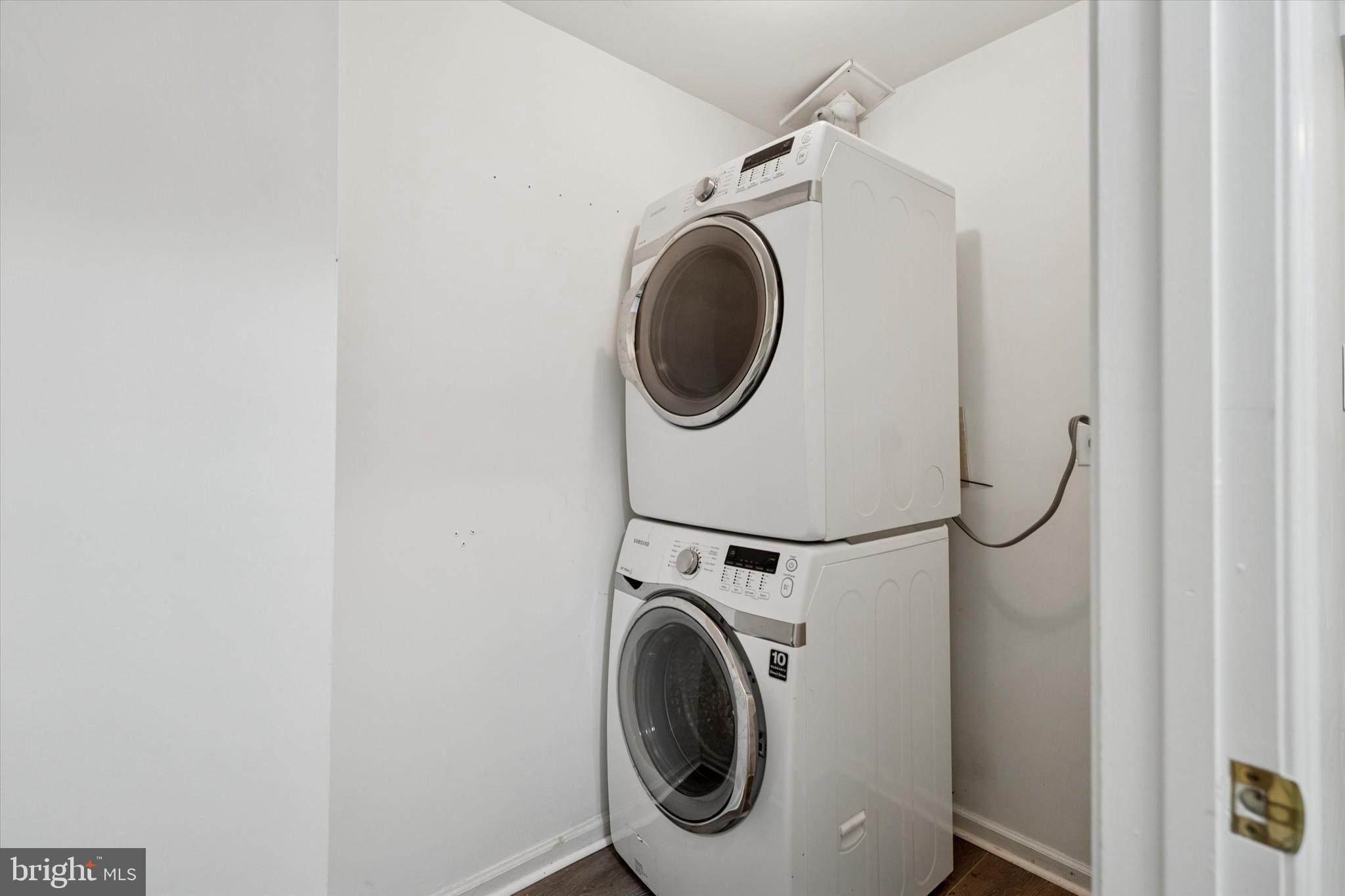 722 Washington Place, Unit 22 Chesterbrook, PA 19087 - Photo 14 of 19 Laundry In Unit