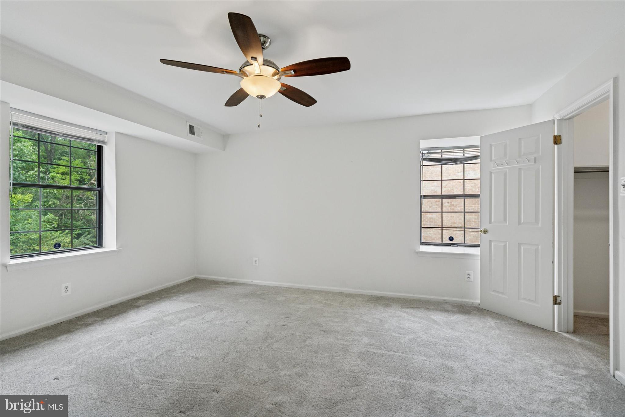 722 Washington Place, Unit 22 Chesterbrook, PA 19087 - Photo 9 of 19 Primary Suite