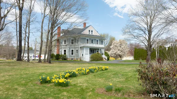 $1,390,000 | 1062 Main Street, Glastonbury, CT 06073