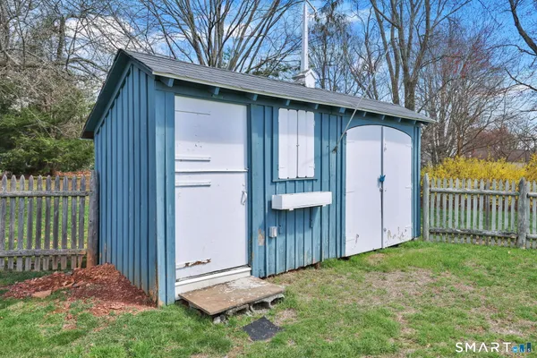 $475,000 | 152 Ox Yoke Drive, Wethersfield, CT 06109