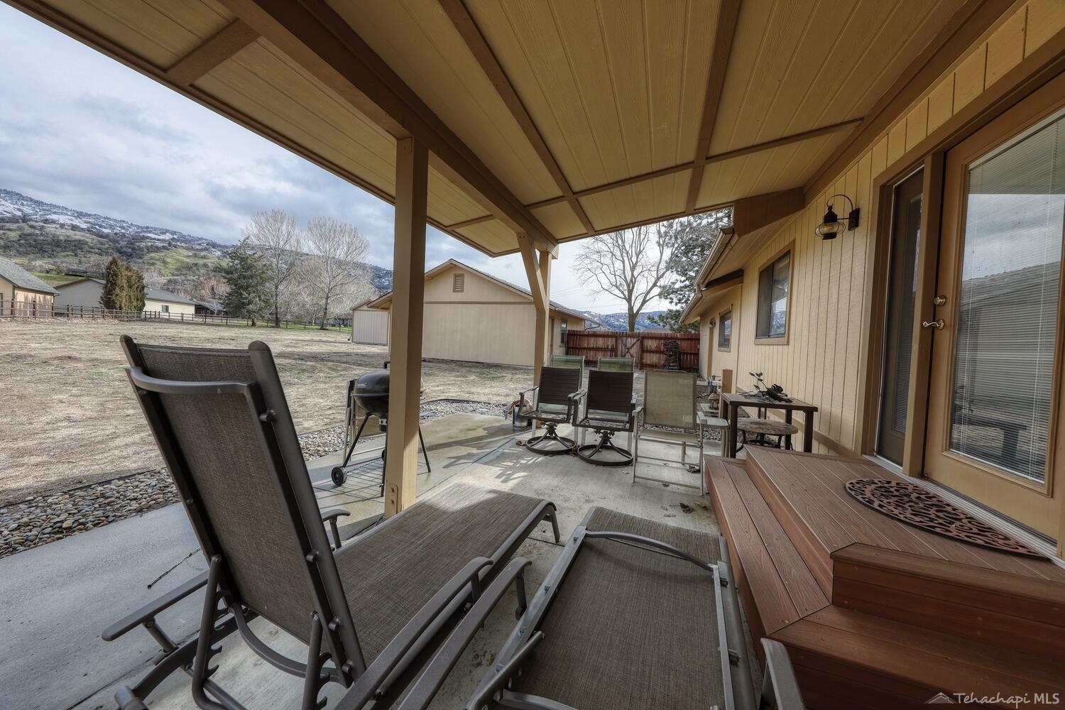 28901 North Lower Valley Road Tehachapi, CA 93561 - Photo 20 of 25 Gallery Image 20