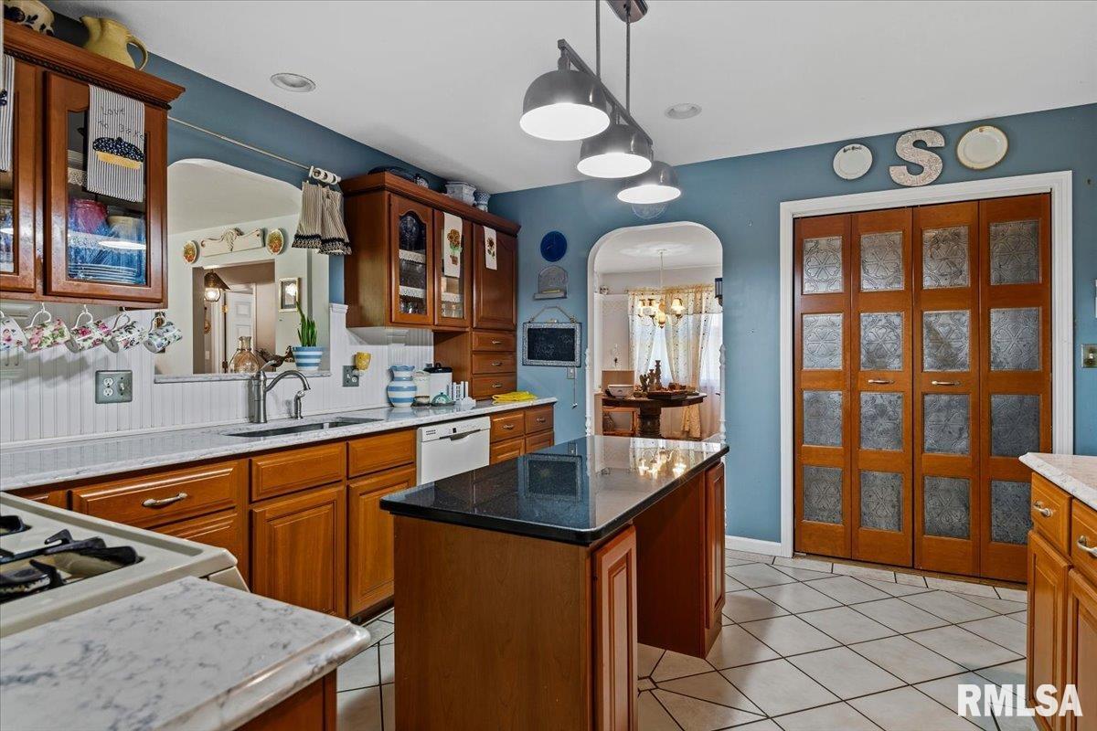 7605 Southport Lane Springfield, IL 62711 - Photo 18 of 32