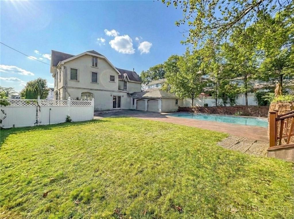 39 Hasbrouk Road Staten Island, NY 10304 - Photo 42 of 50 a view of a house with a yard