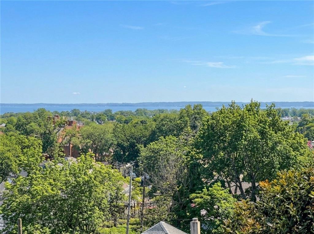 39 Hasbrouk Road Staten Island, NY 10304 - Photo 48 of 50 an aerial view of a house with a yard