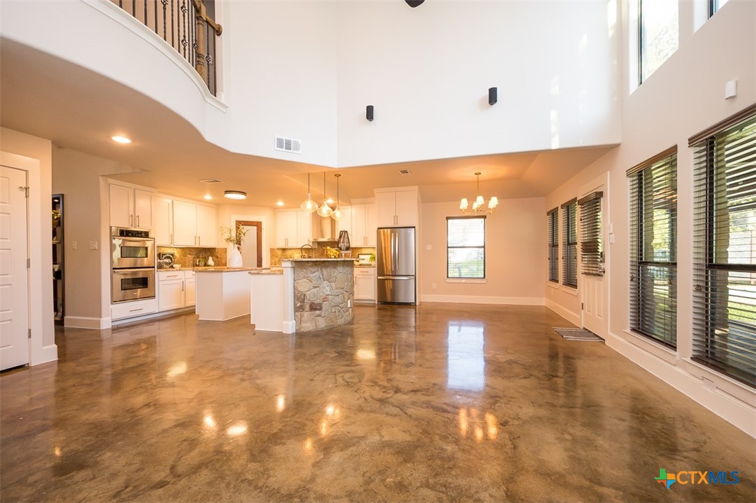 2030 Sandy Point Road Harker Heights, TX 76548 - Photo 8 of 40 Gallery Image 8