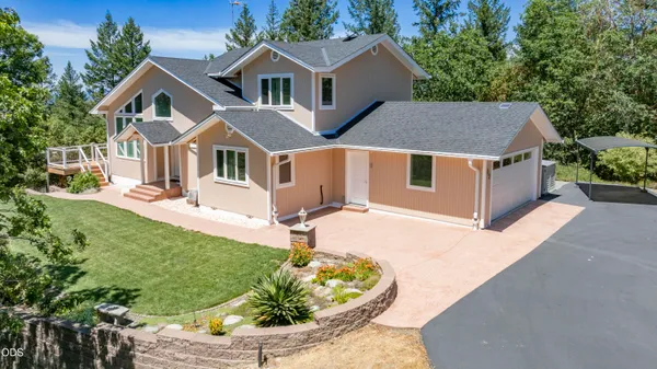 $599,900 | 712 Colleen Court, Grants Pass, OR 97527