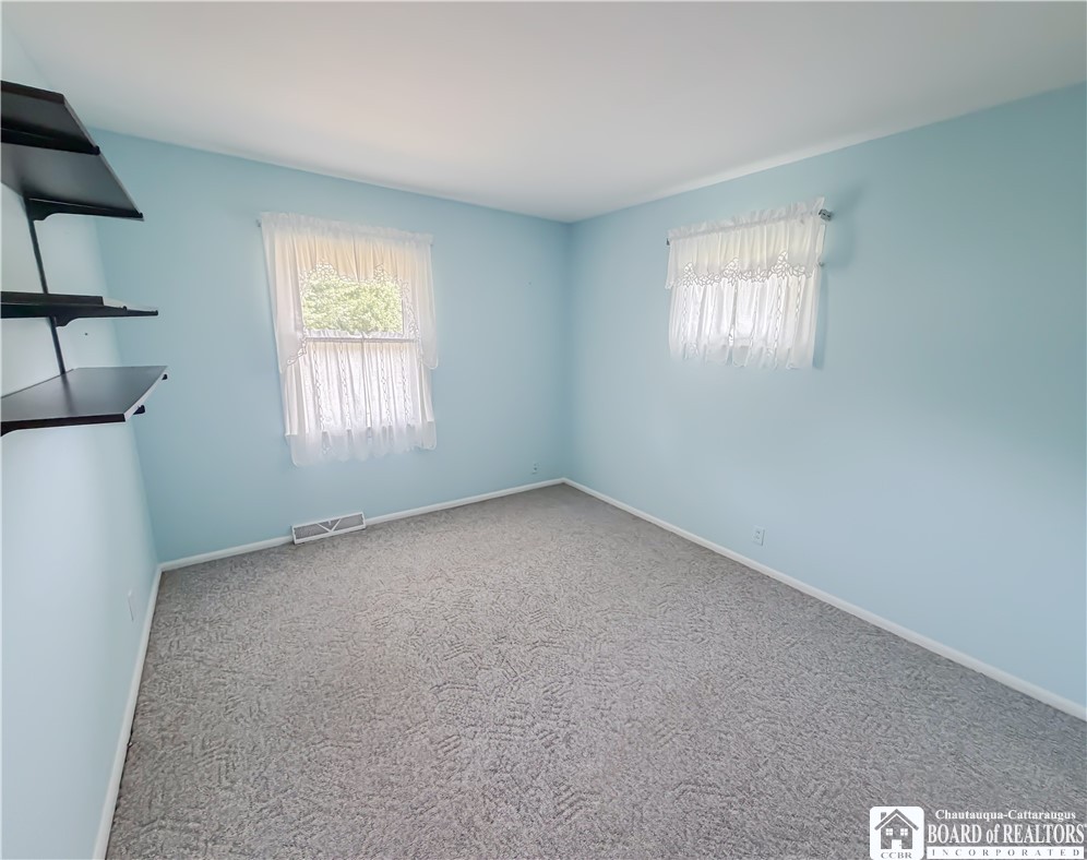 7 Swan Street Hanover, NY 14062 - Photo 19 of 29