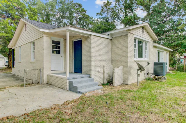$270,000 | 140 Weeks Avenue, Goose Creek, SC 29445
