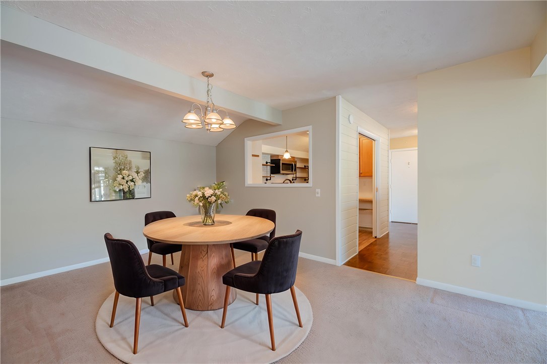 9 High Gate Trail, Unit 7 Perinton, NY 14450 - Photo 12 of 32 Dining room Digital staging