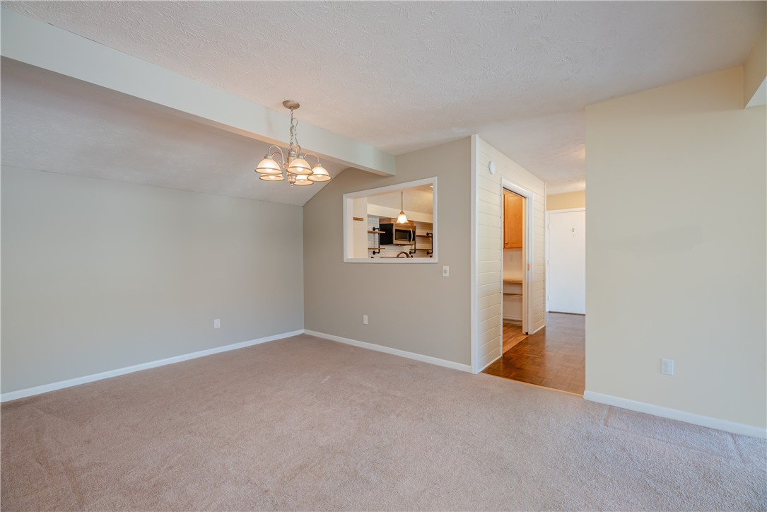 9 High Gate Trail, Unit 7 Perinton, NY 14450 - Photo 13 of 32