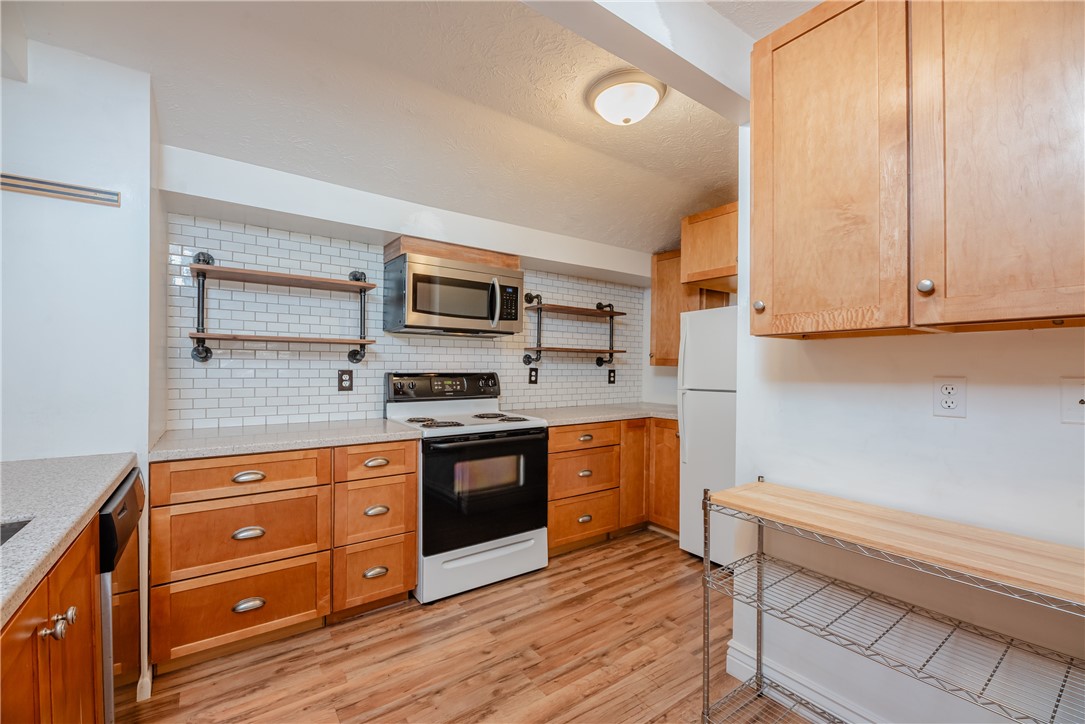 9 High Gate Trail, Unit 7 Perinton, NY 14450 - Photo 7 of 32