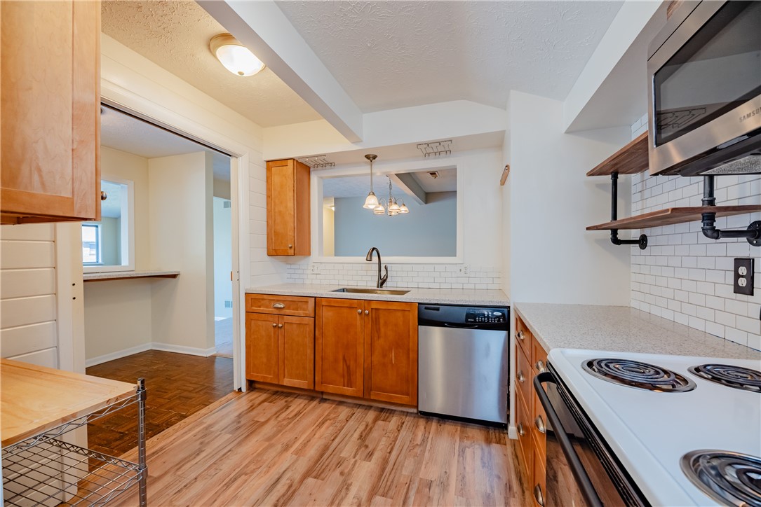 9 High Gate Trail, Unit 7 Perinton, NY 14450 - Photo 8 of 32