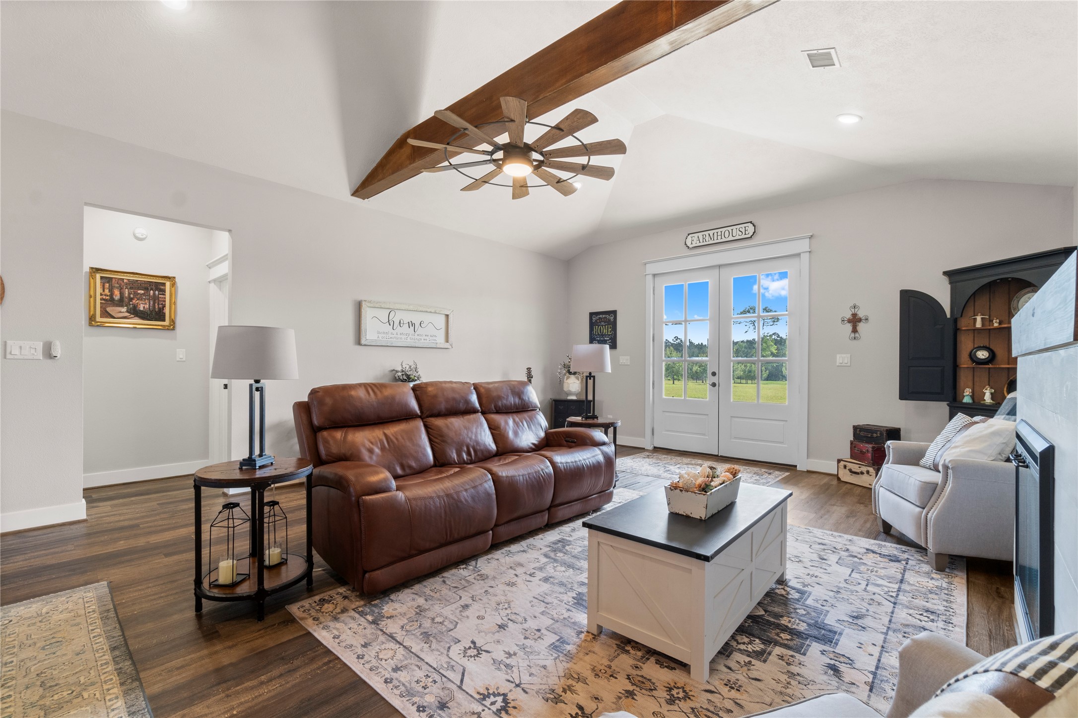 835 Stutts Hill Road Livingston, TX 77351 - Photo 6 of 50 Living Room 2