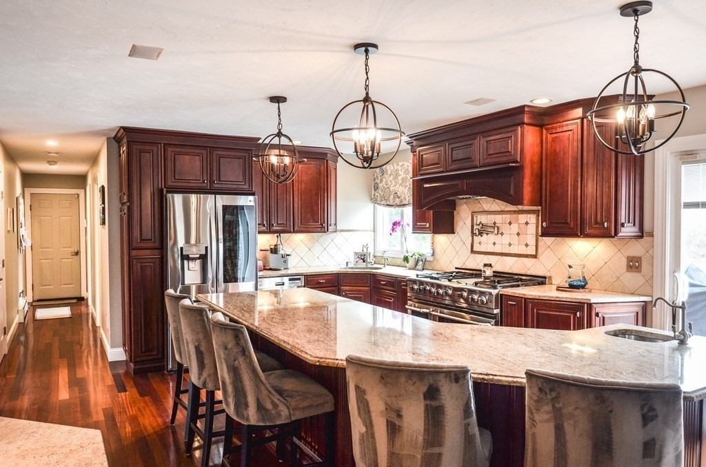 27 Brigham Road Berlin, MA 01503 - Photo 15 of 41 Gallery Image 15