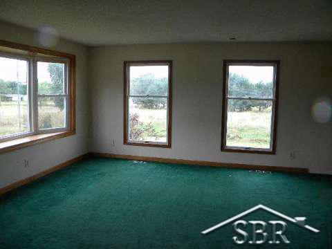 8631 Sheridan Road Millington, MI 48746 - Photo 16 of 17 20032690-15.JPG