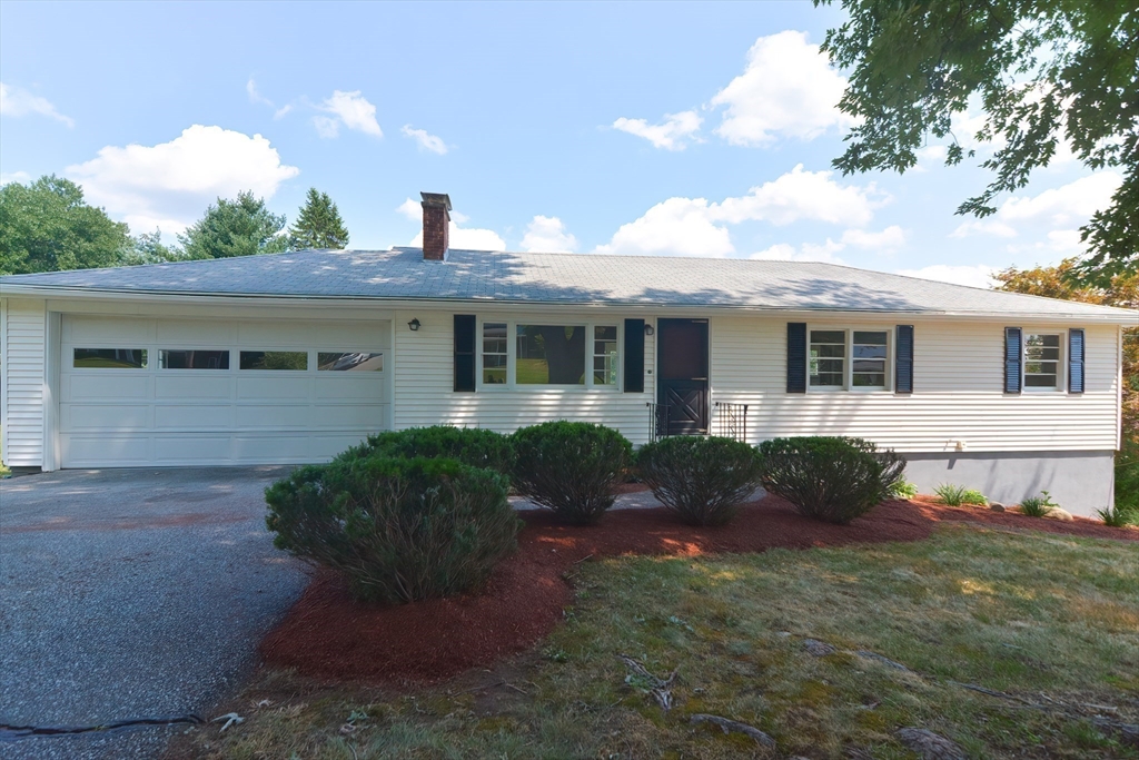 19 Ledgewood Road Framingham, MA 01701 - Photo 5 of 42 a view of a house with a yard