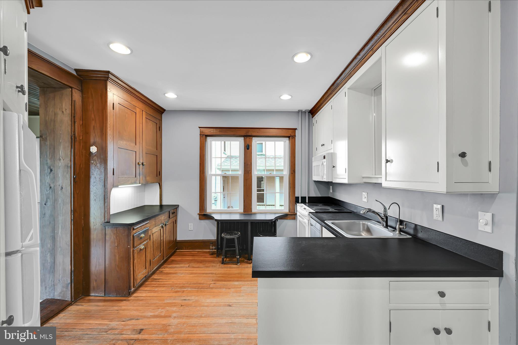 301 East Meadow Valley Road Lititz, PA 17543 - Photo 14 of 42 Kitchen