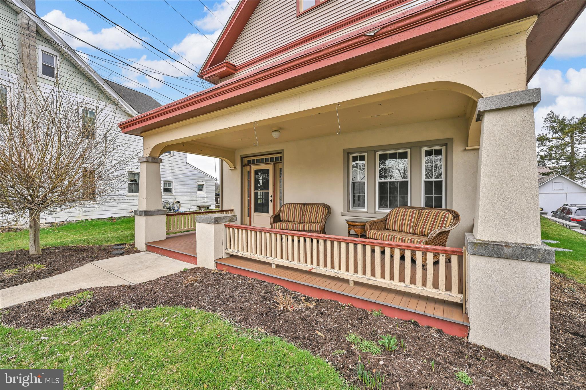 301 East Meadow Valley Road Lititz, PA 17543 - Photo 7 of 42 Exterior Front