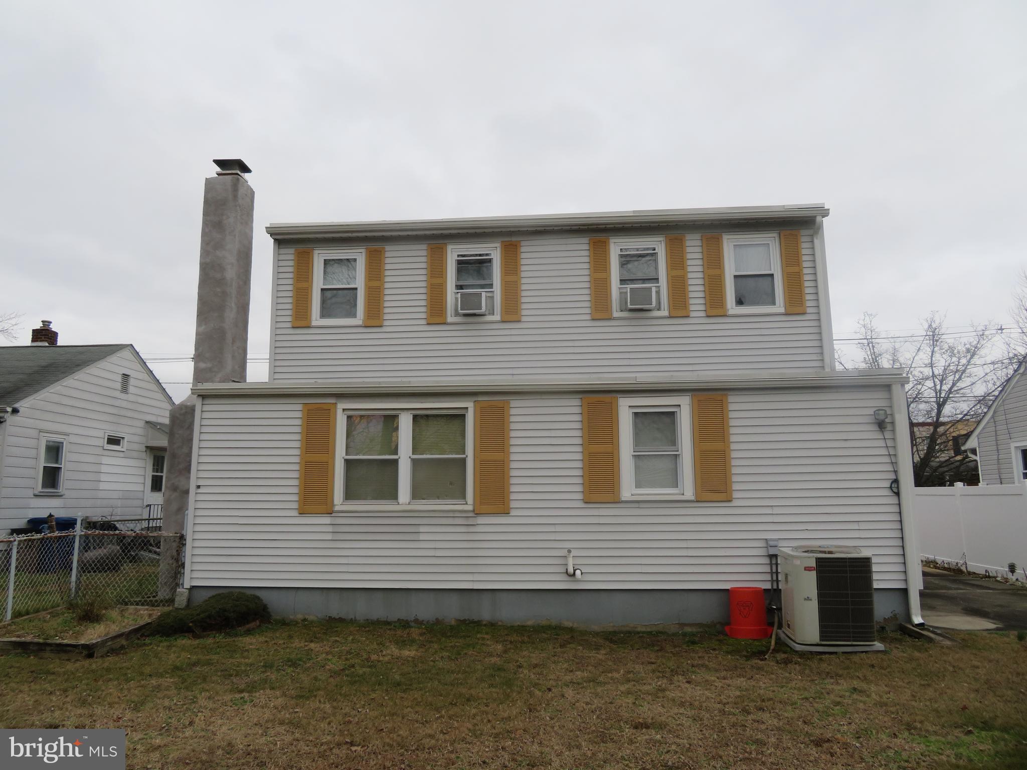 613 Manor Road Beverly, NJ 08010 - Photo 4 of 19 Gallery Image 4