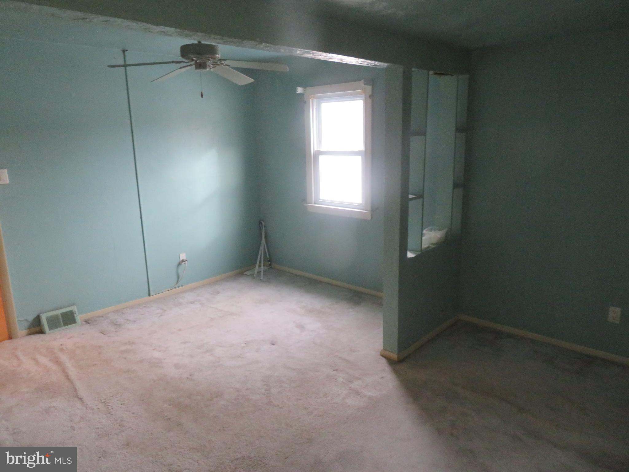613 Manor Road Beverly, NJ 08010 - Photo 8 of 19 Gallery Image 8