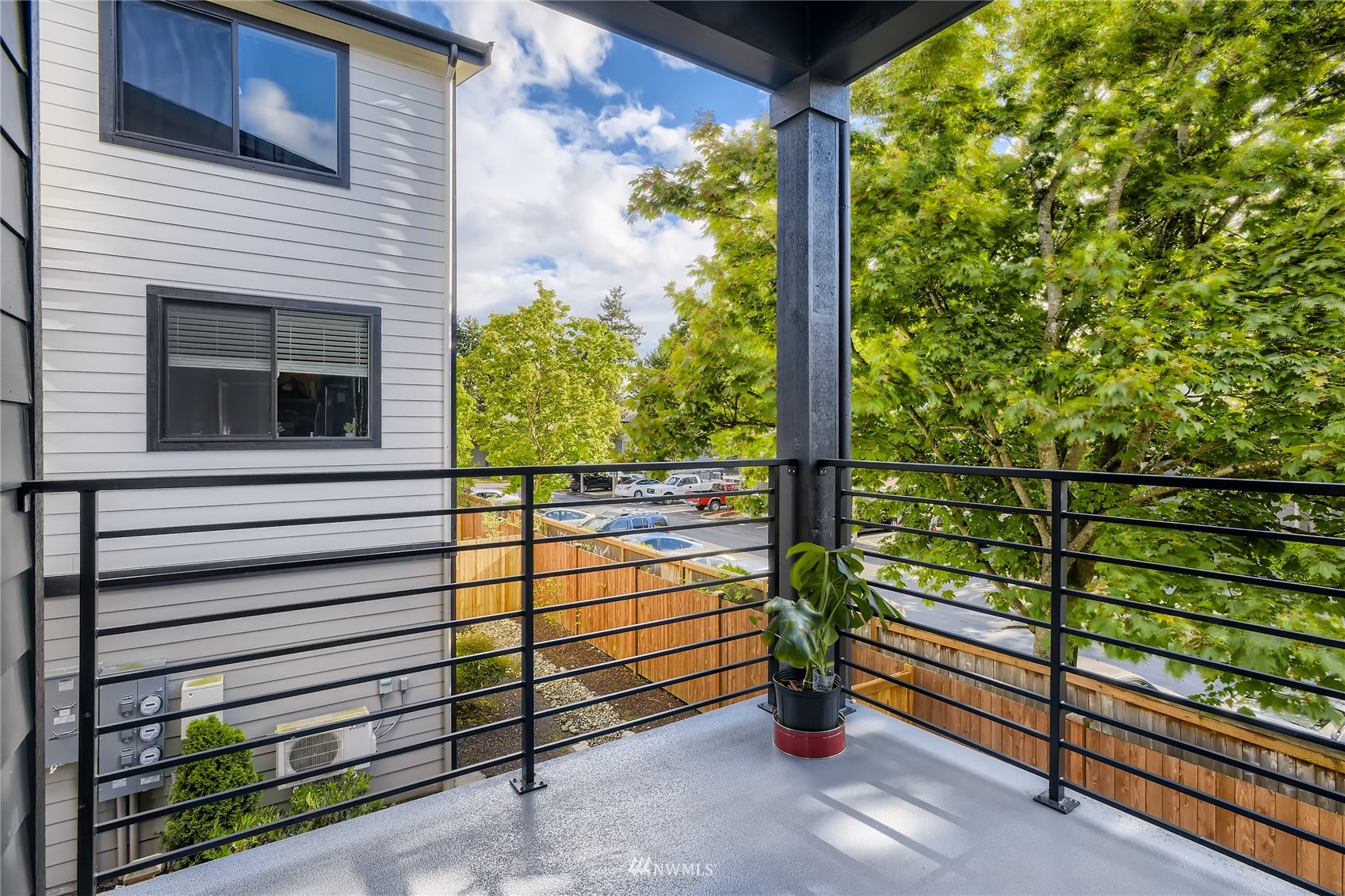 729 112th Street Southwest, Unit G1 Everett, WA 98204 - Photo 24 of 27 a view of a porch with a bench