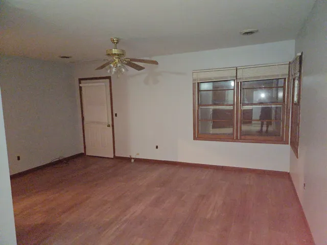 $1,099 | 607 West Bluff Street, Marseilles, IL 61341